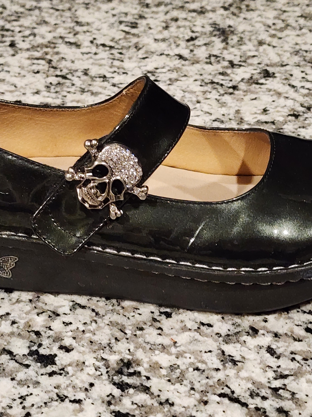 Charcoal Patent Mary Jane  Shoe with Crystal Skull Accent Size 8 Wide Toe Box